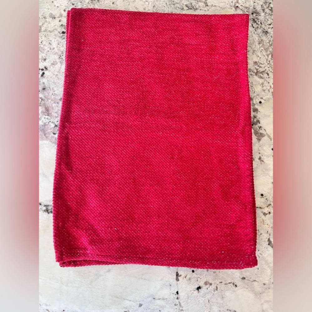 Valentine or Christmas red‎ and silver Chenille table runner 13in x72in New